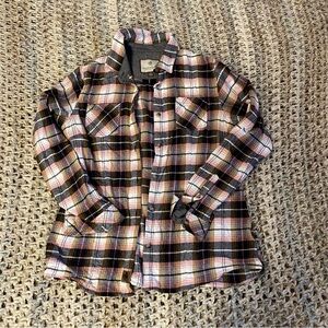 Legendary Whitetails Gray and Pink Flannel Shirt Women’s Large